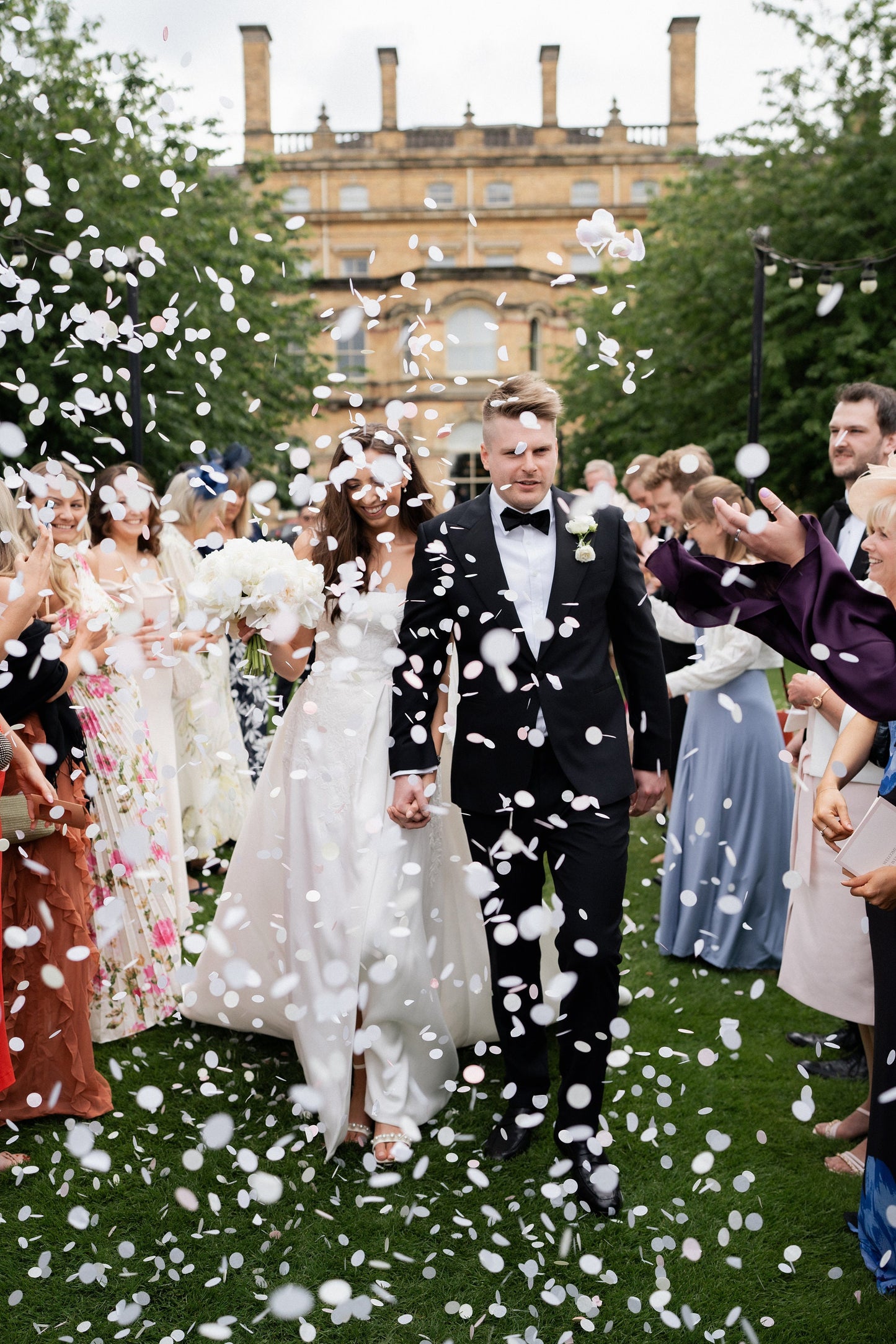 Biodegradable Confetti | White Paper Confetti | 7 Handfuls +