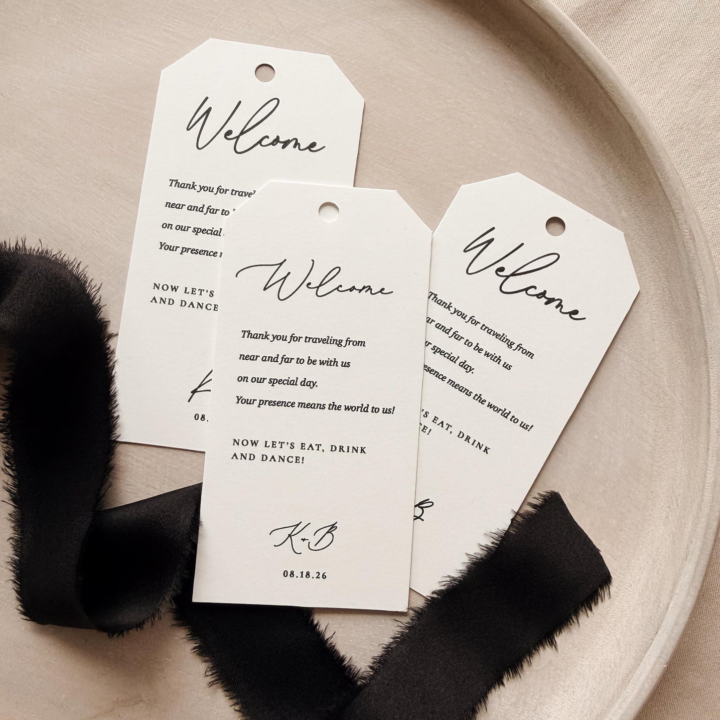 Personalized Wedding Welcome Bag Tags, Custom Hotel Gift Tags (2.4 x 4.75 inches)