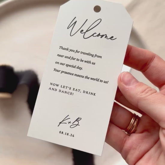 Personalized Wedding Welcome Bag Tags, Custom Hotel Gift Tags (2.4 x 4.75 inches)